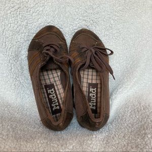 Mudd tennis shoe/loafer